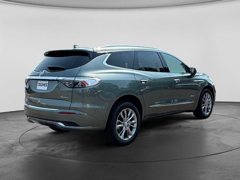 Used 2023 Buick Enclave Avenir w/ Avenir Technology Package AWD/4WD image 10