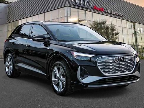 Used 2023 Audi Q4 e-tron Premium Plus image 5