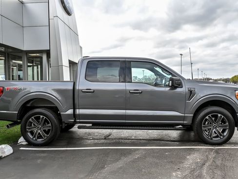 Certified 2022 Ford F150 XLT w/ Equipment Group 302A High image 10