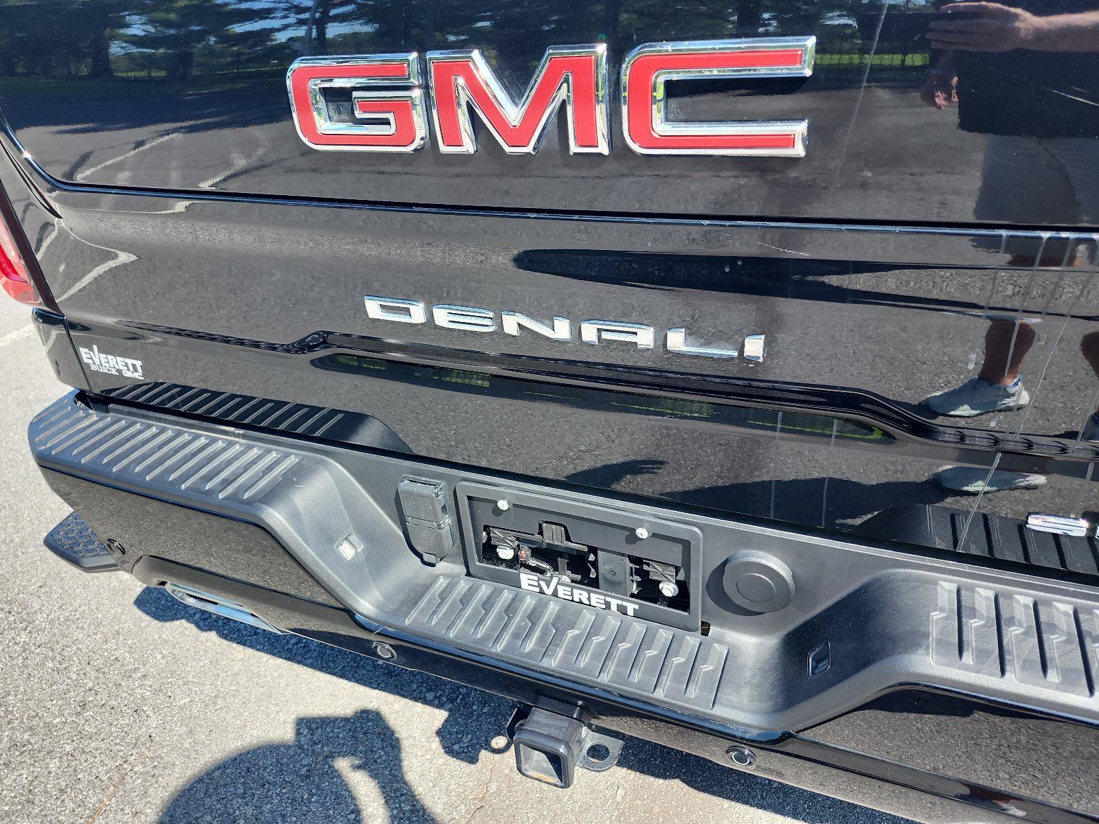 Used 2026 GMC Sierra 1500 Denali AWD/4WD image 4