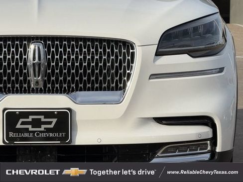 Used 2020 Lincoln Aviator Reserve w/ Elements Package Plus AWD/4WD image 4