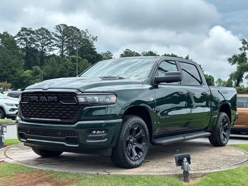 New 2026 RAM 1500 Express AWD/4WD image 3