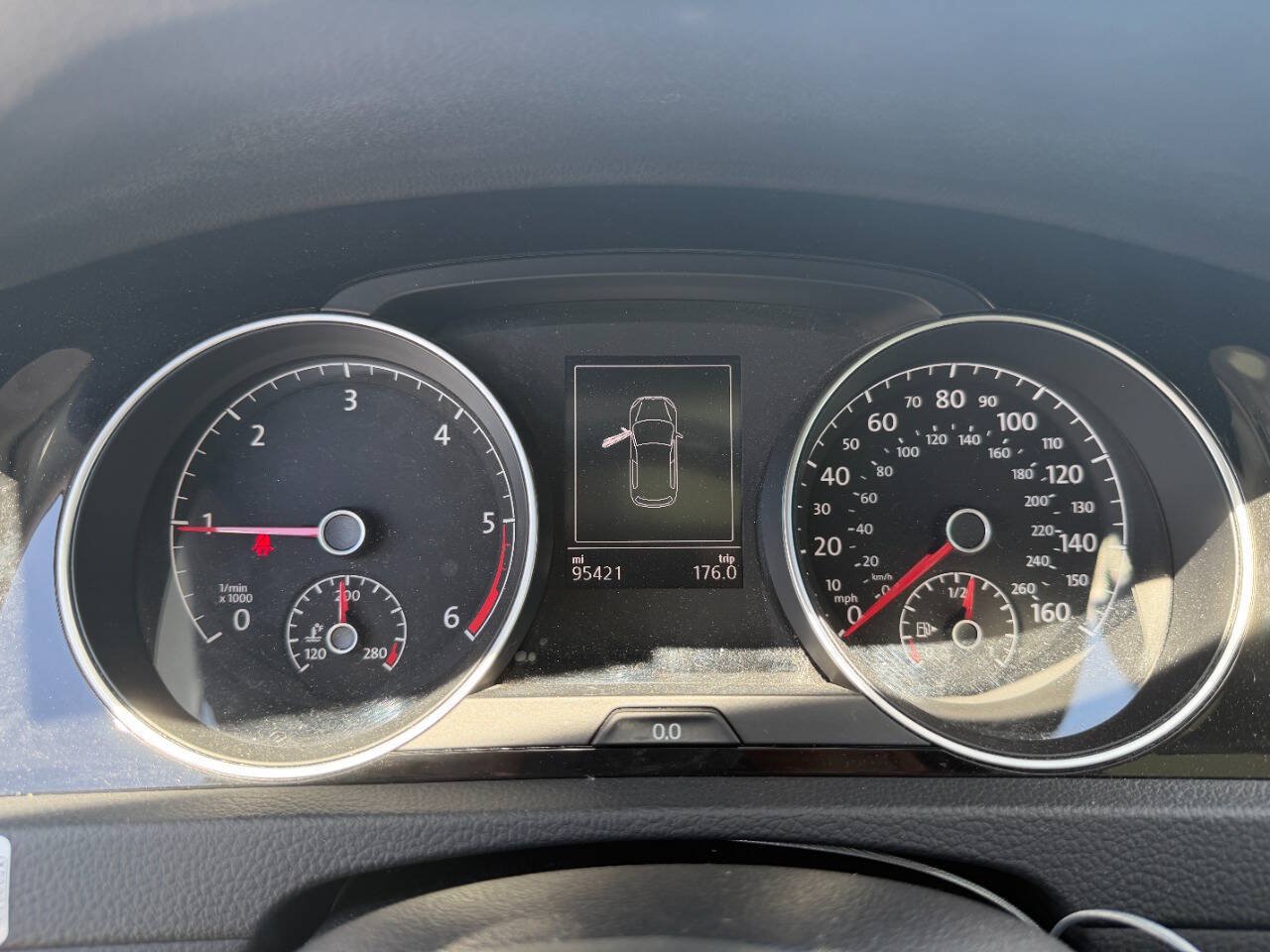 Used 2015 Volkswagen Golf TDI S FWD image 38