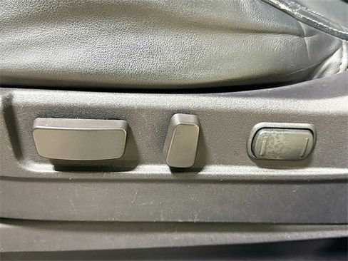 Used 2020 Mitsubishi Outlander SE image 20