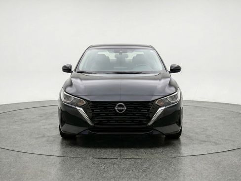 Used 2025 Nissan Sentra SV FWD image 2