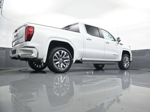 Used 2022 GMC Sierra 1500 Denali w/ Denali Reserve Package AWD/4WD image 25