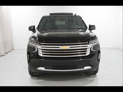 Certified 2023 Chevrolet Tahoe High Country AWD/4WD image 2