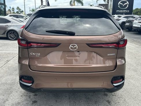Used 2025 MAZDA CX-70 Plug-In Hybrid w/ Premium Plus AWD/4WD image 7