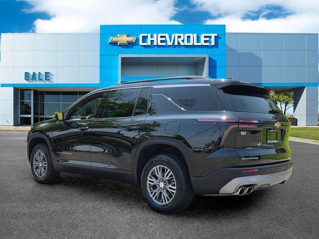 Used 2025 Chevrolet Traverse LT FWD image 5