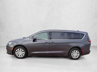 Used 2019 Chrysler Pacifica L video 2
