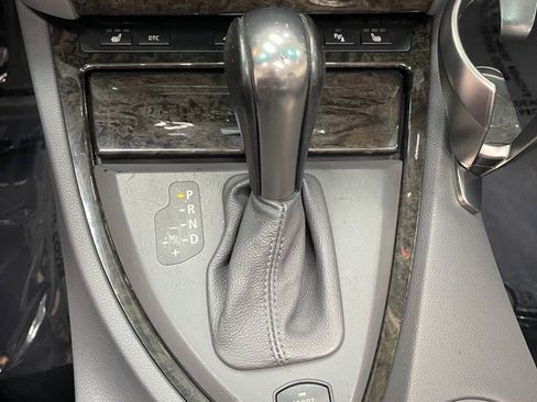 Used 2005 BMW 645Ci Convertible image 35