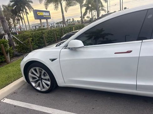 Used 2020 Tesla Model 3 RWD image 9