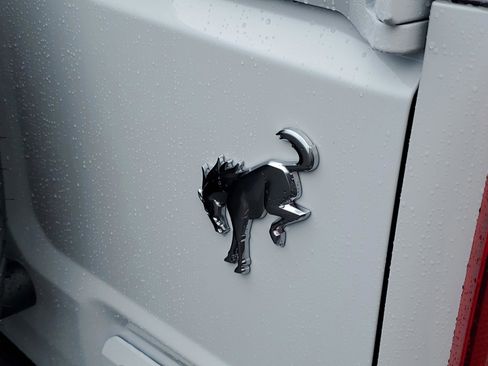 New 2025 Ford Bronco 4-Door image 8