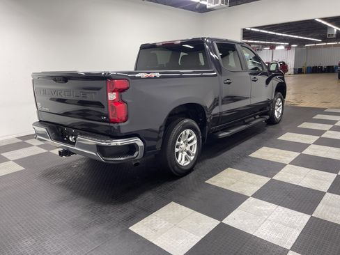 Used 2023 Chevrolet Silverado 1500 LT AWD/4WD image 5