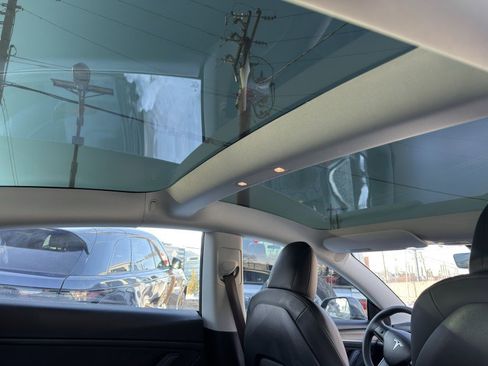 Used 2022 Tesla Model 3 Performance image 56