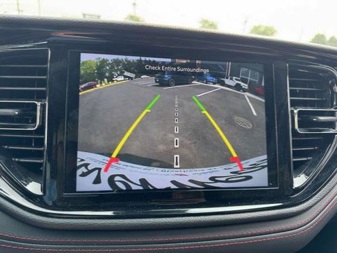 Used 2024 Dodge Durango GT image 12