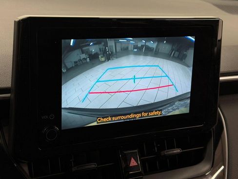 Used 2024 Toyota Corolla Cross AWD Hybrid w/ Moonroof Package image 30