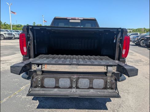 Used 2019 GMC Sierra 1500 SLT w/ SLT Premium Plus Package AWD/4WD image 21