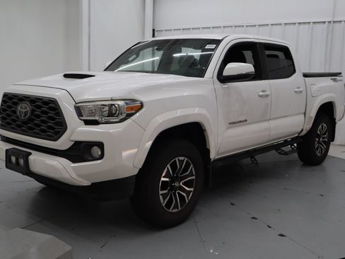 Used 2020 Toyota Tacoma TRD Sport RWD image 8