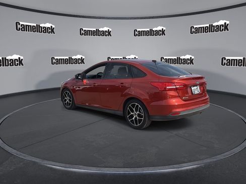 Used 2018 Ford Focus SEL FWD image 5
