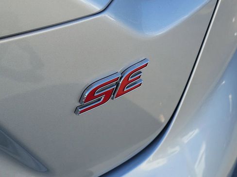 Used 2020 Toyota Corolla SE w/ Carpet Mat Package (TMS) image 8