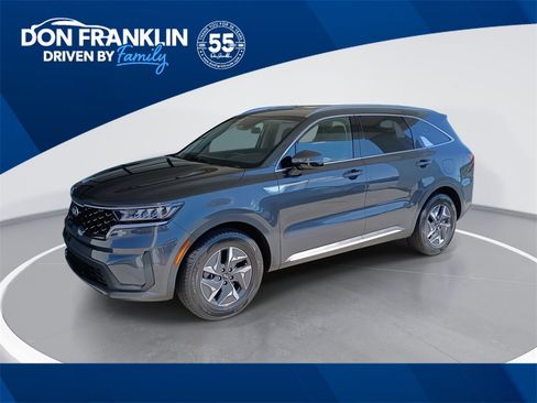 Used 2021 Kia Sorento S image 1