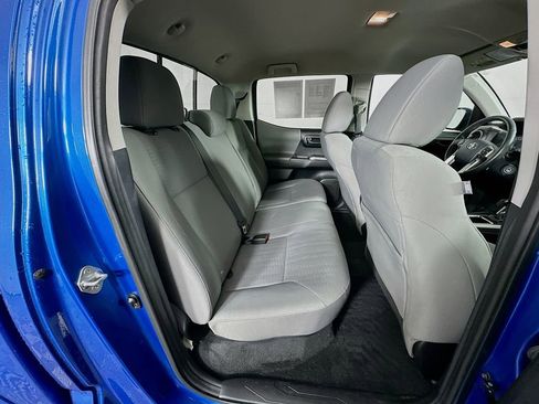 Used 2018 Toyota Tacoma SR5 image 31