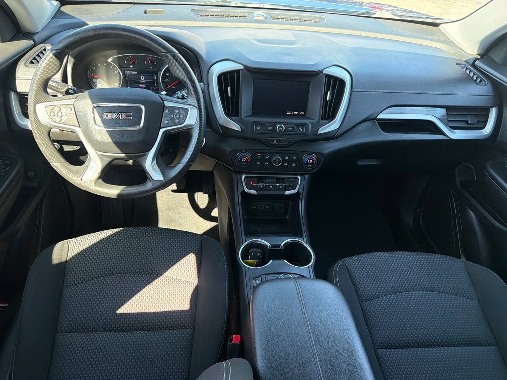 Used 2024 GMC Terrain SLE w/ Driver Convenience Package FWD image 21