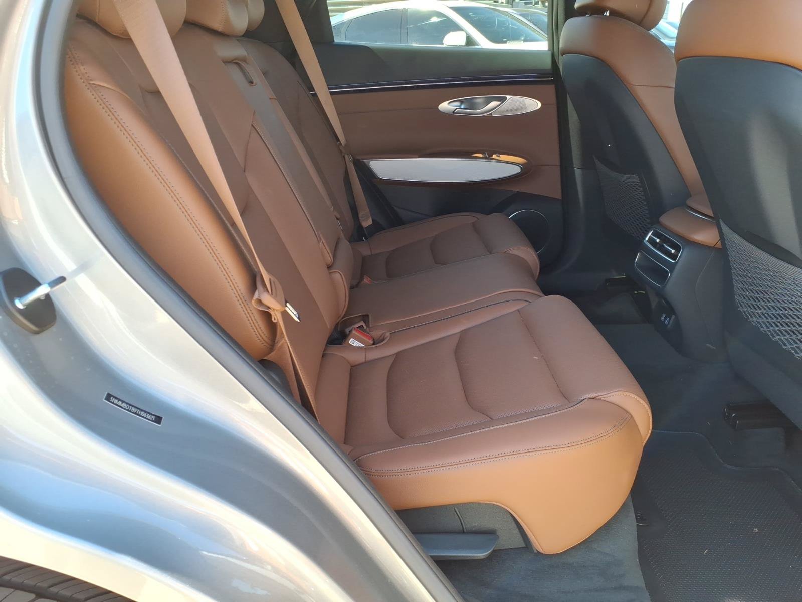 Certified 2026 Genesis GV70 2.5T Advanced AWD/4WD image 14