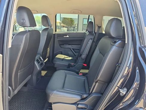 Used 2021 Volkswagen Atlas SE w/ Towing Package AWD/4WD image 15