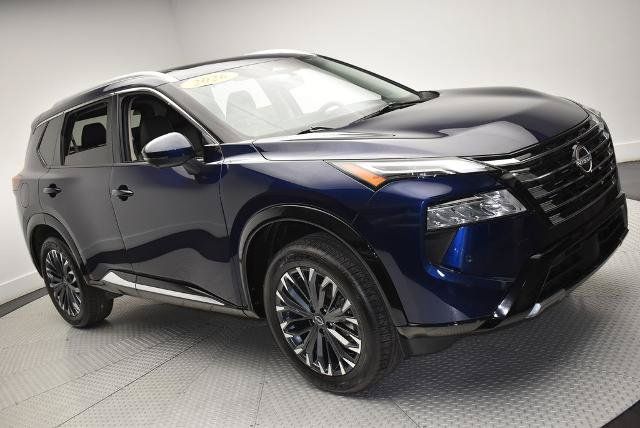 Certified 2026 Nissan Rogue Platinum w/ Platinum Premium Package AWD/4WD image 3