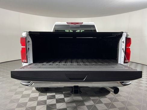 Used 2026 Chevrolet Silverado 2500 LTZ w/ LTZ Premium Package image 42