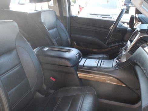 Used 2017 GMC Yukon XL Denali w/ Open Road Package AWD/4WD image 35
