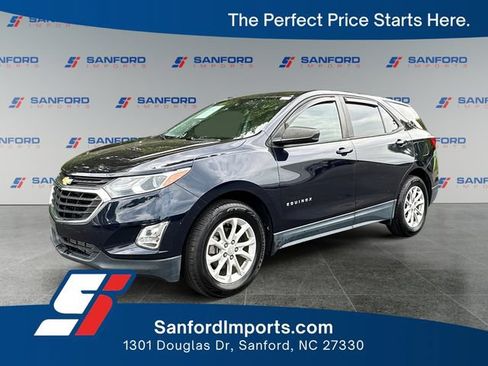 Used 2020 Chevrolet Equinox LS w/ LS Convenience Package FWD image 1