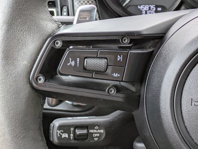 Used 2023 Porsche Macan AWD/4WD image 21