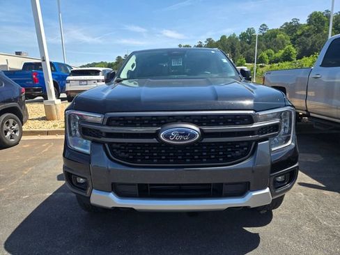 Used 2025 Ford Ranger XLT w/ Equipment Group 301A High AWD/4WD image 2