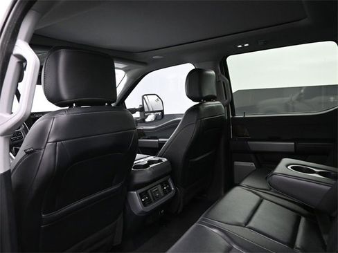 Used 2024 Ford F250 Lariat w/ Lariat Ultimate Package image 17