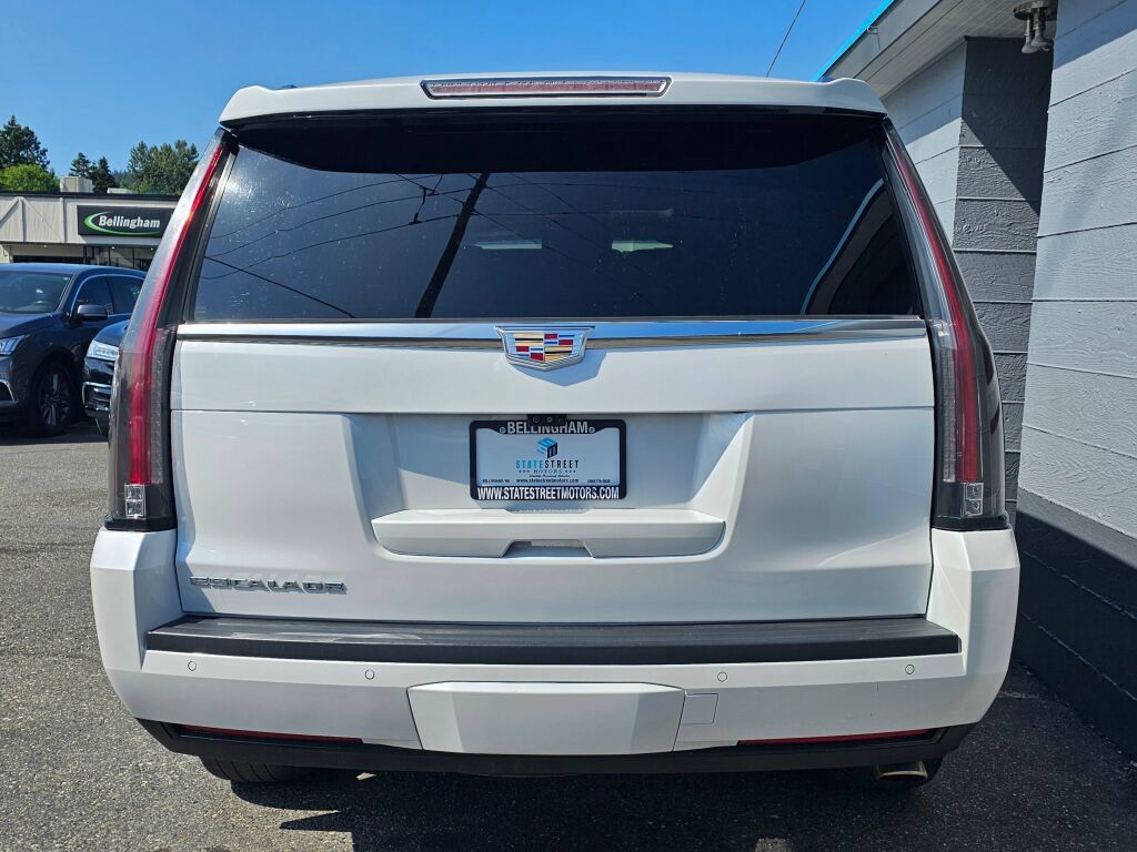 Used 2018 Cadillac Escalade Premium Luxury w/ LPO, Radiant Package AWD/4WD image 4