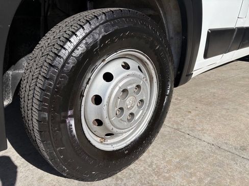 Used 2023 RAM ProMaster 3500 w/ Driver Convenience Group FWD image 11