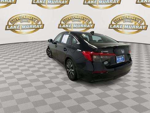 Used 2024 Honda Civic EX image 9