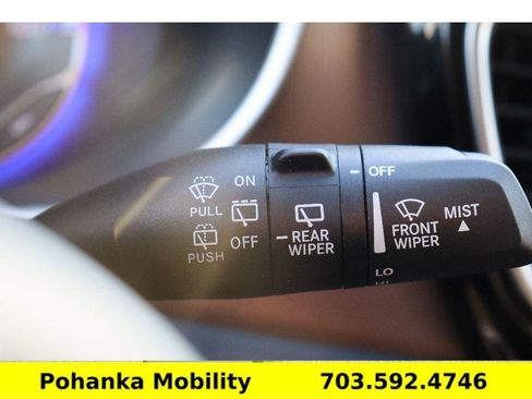 Used 2024 Chrysler Voyager LX image 13