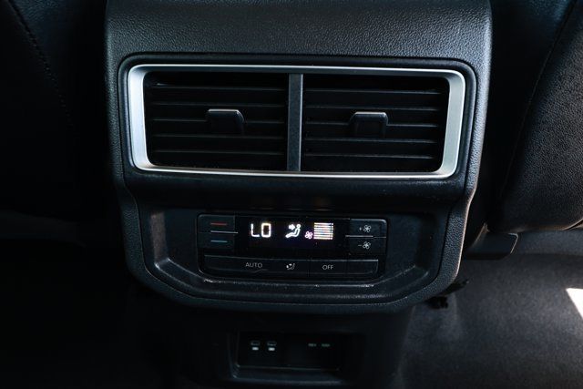 Used 2025 Volkswagen Atlas SE FWD image 27