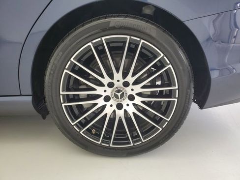 Used 2024 Mercedes-Benz C 300 Sedan image 12
