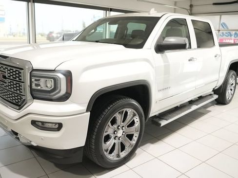 Used 2016 GMC Sierra 1500 Denali w/ Denali Ultimate Package AWD/4WD image 5