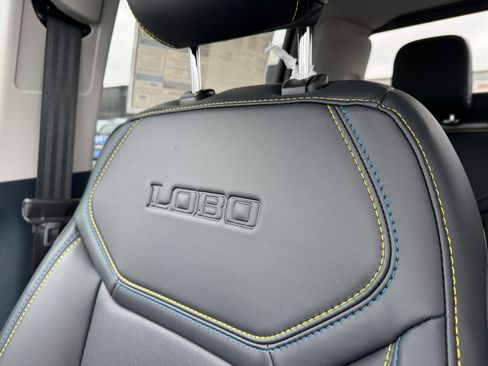 New 2026 Ford Maverick Lobo AWD/4WD image 19