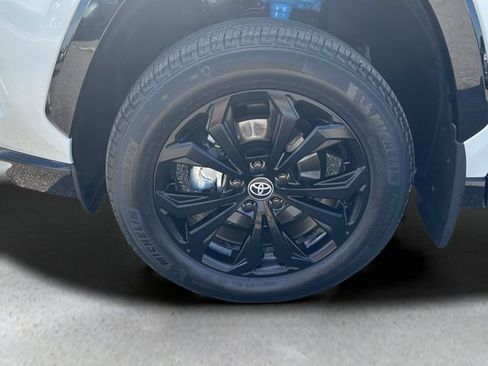 Used 2025 Toyota RAV4 XSE w/ Advanced Technology Package AWD/4WD image 27