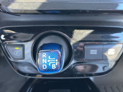 Used 2019 Toyota Prius Limited image 22