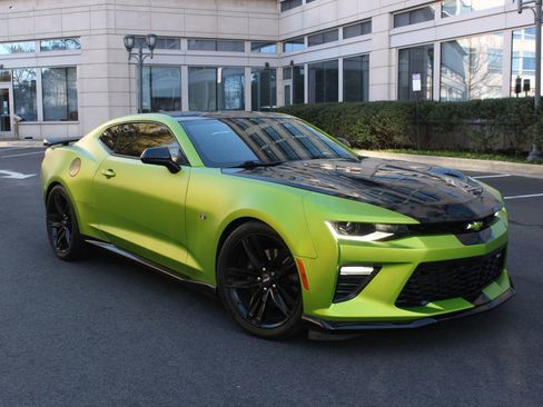 Used 2016 Chevrolet Camaro SS image 1