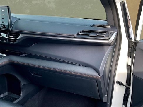 Used 2021 Toyota Sienna XSE w/ XSE Plus Package image 28