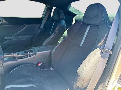 Used 2025 Toyota GR86 Premium w/ ALL Weather Mat Package (TMS) RWD image 20